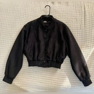 NEW Zara Black Faux Suede Cropped Bomber Jacket, Size Small (NWOT)